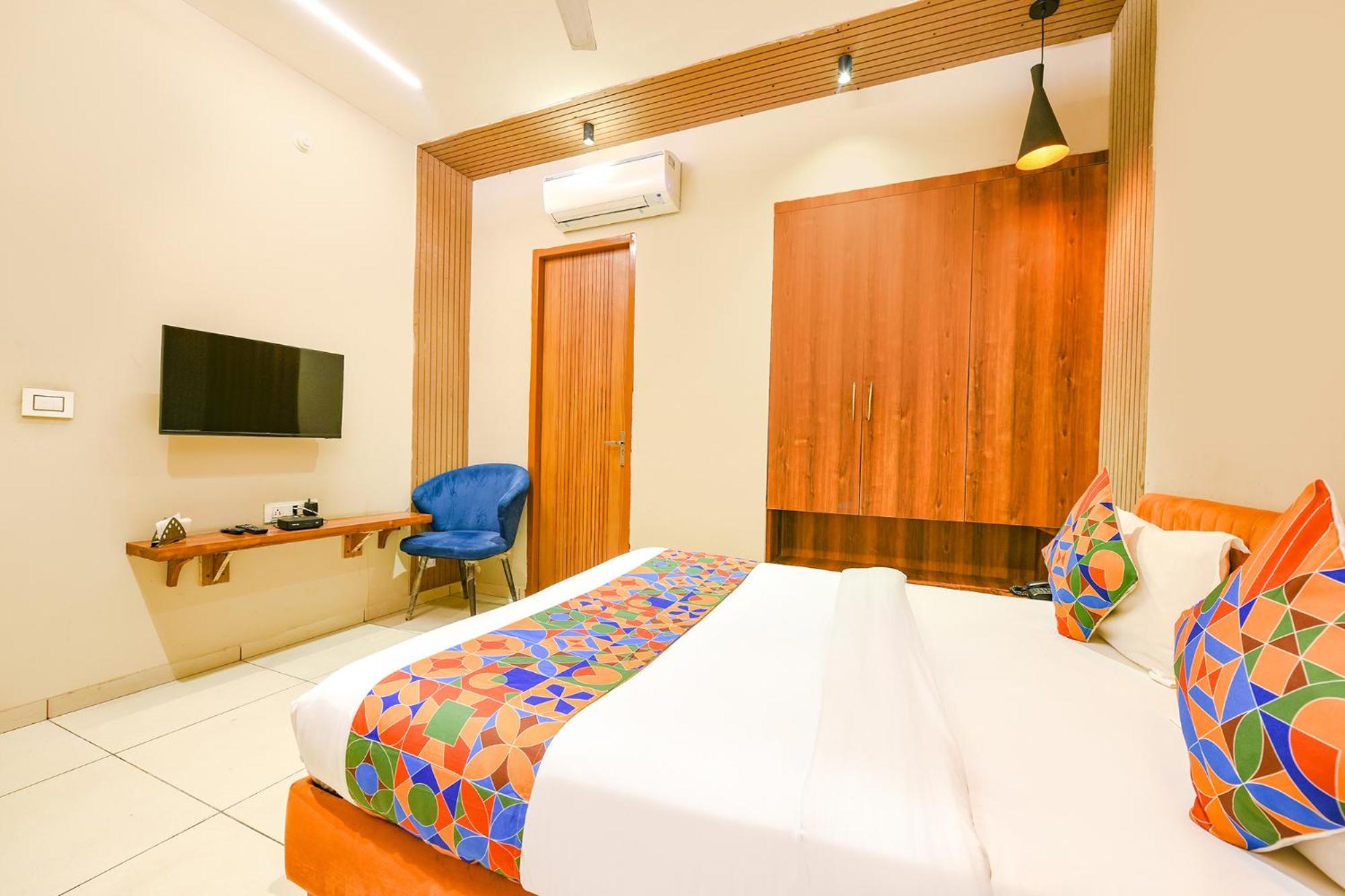Fabhotel Dc Premium Zirakpur ภายนอก รูปภาพ
