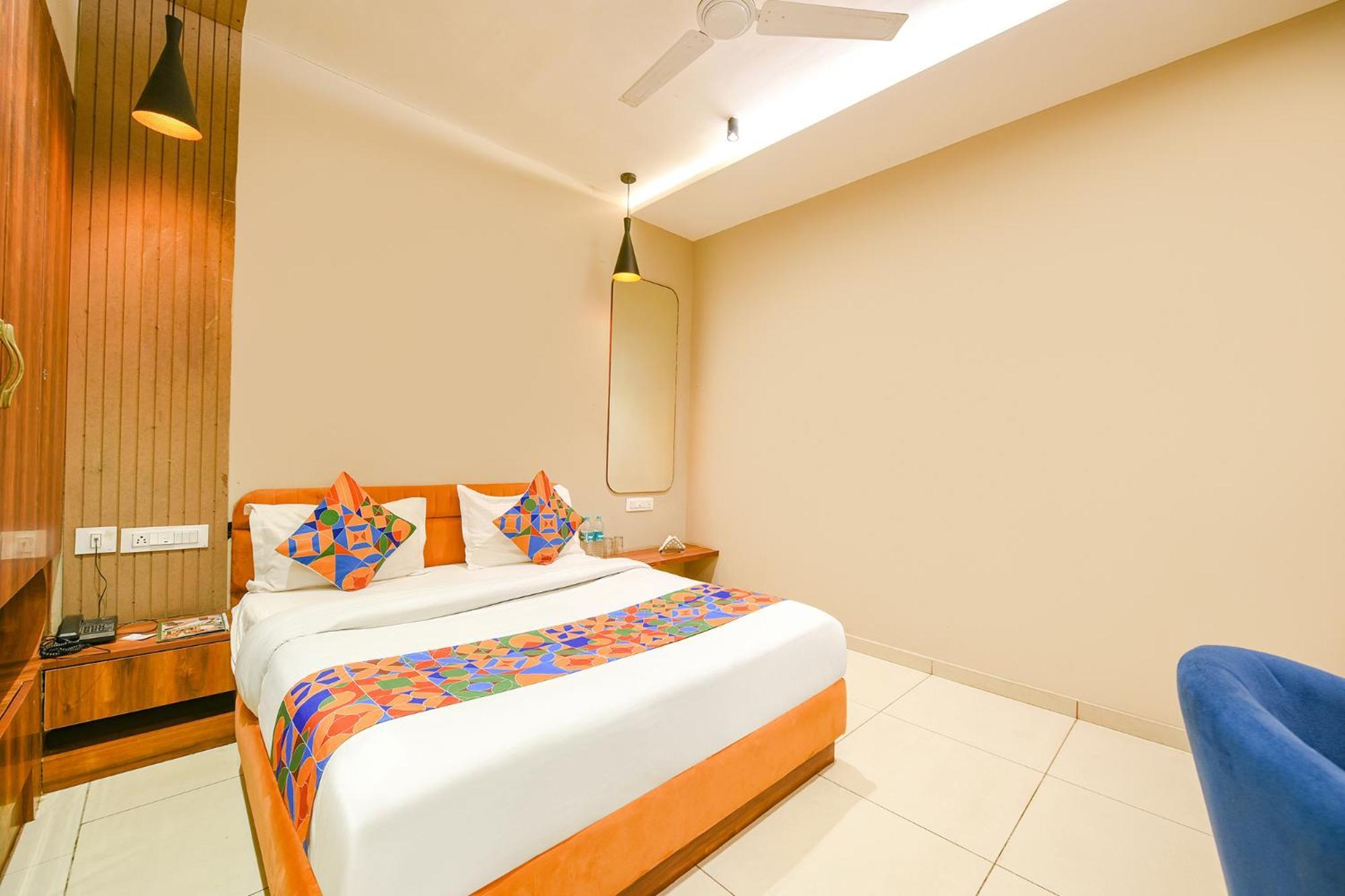 Fabhotel Dc Premium Zirakpur ภายนอก รูปภาพ