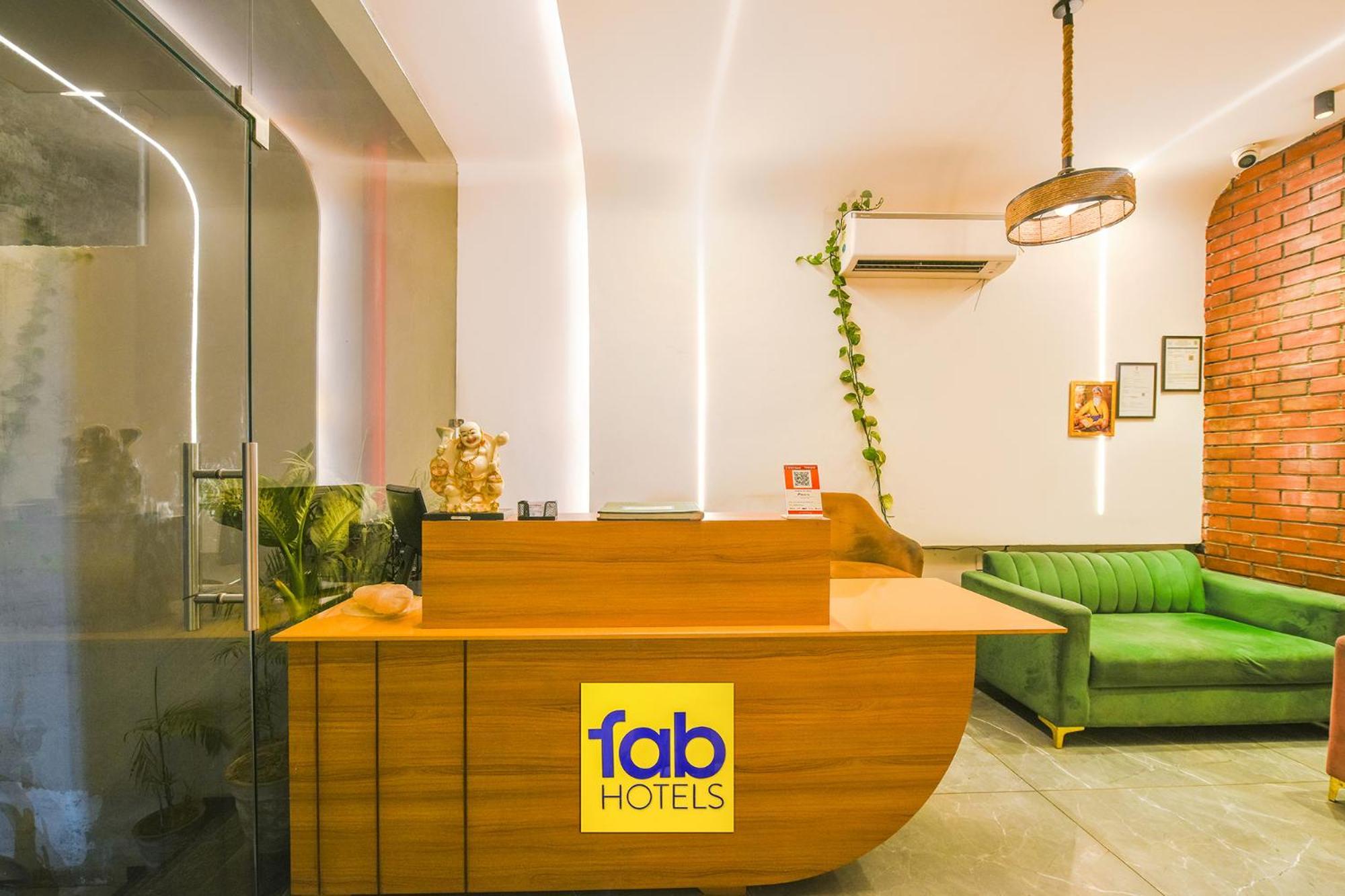 Fabhotel Dc Premium Zirakpur ภายนอก รูปภาพ