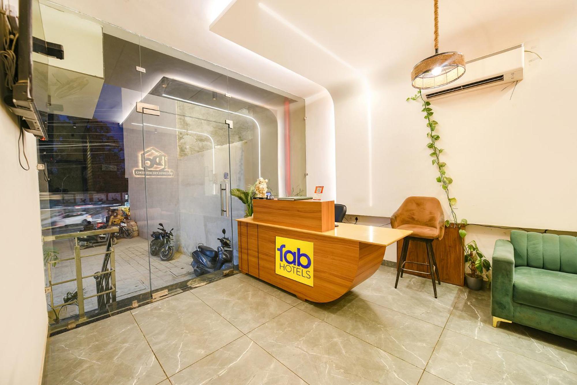 Fabhotel Dc Premium Zirakpur ภายนอก รูปภาพ